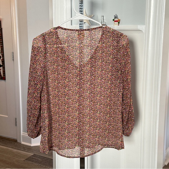 Mossimo Sz S Beautiful Floral Sheer Top Button Down Blouse - Picture 3 of 6